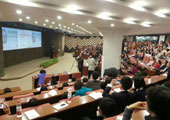 第一位嘉宾演讲现场